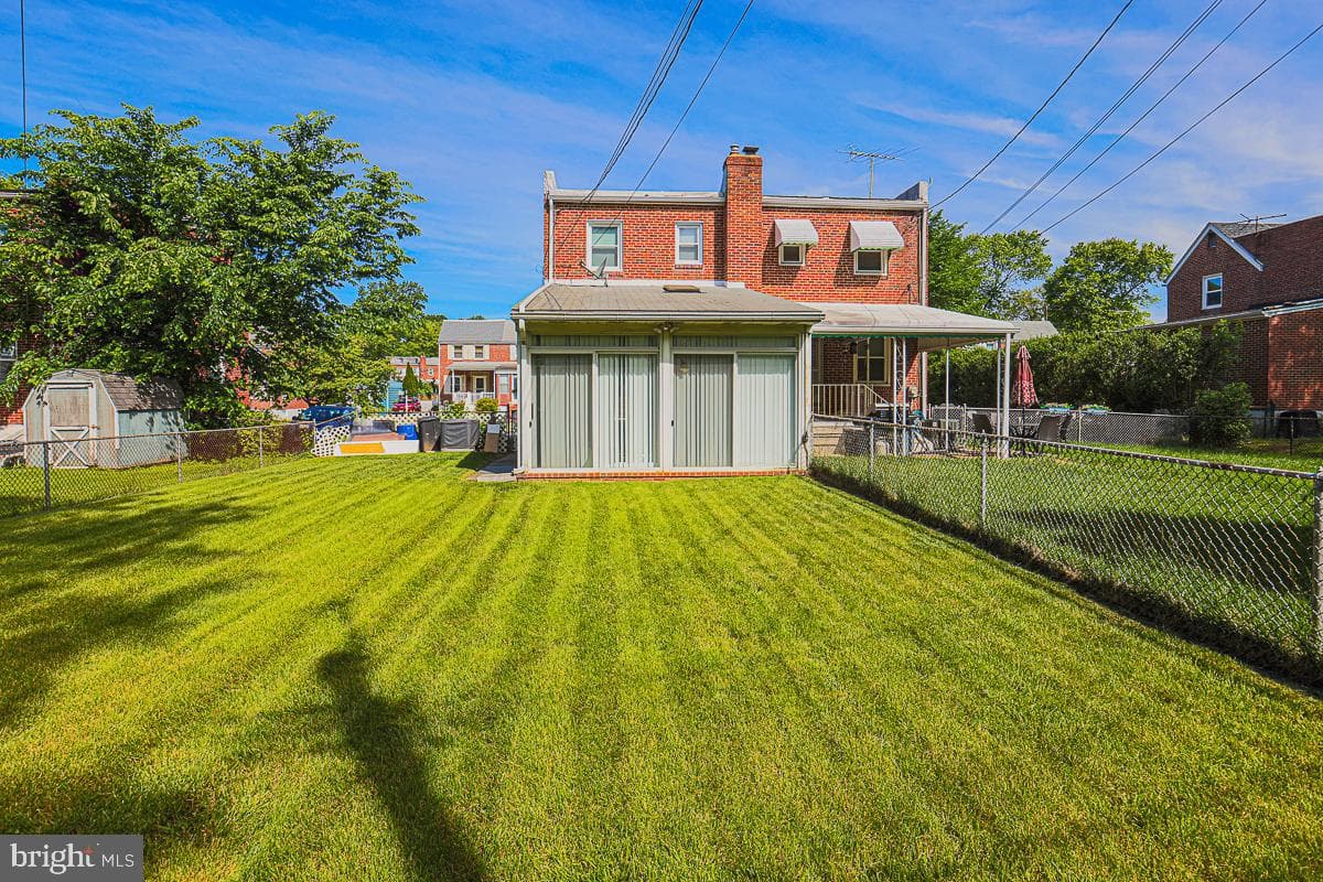 7129 Greenwood Avenue photo 34