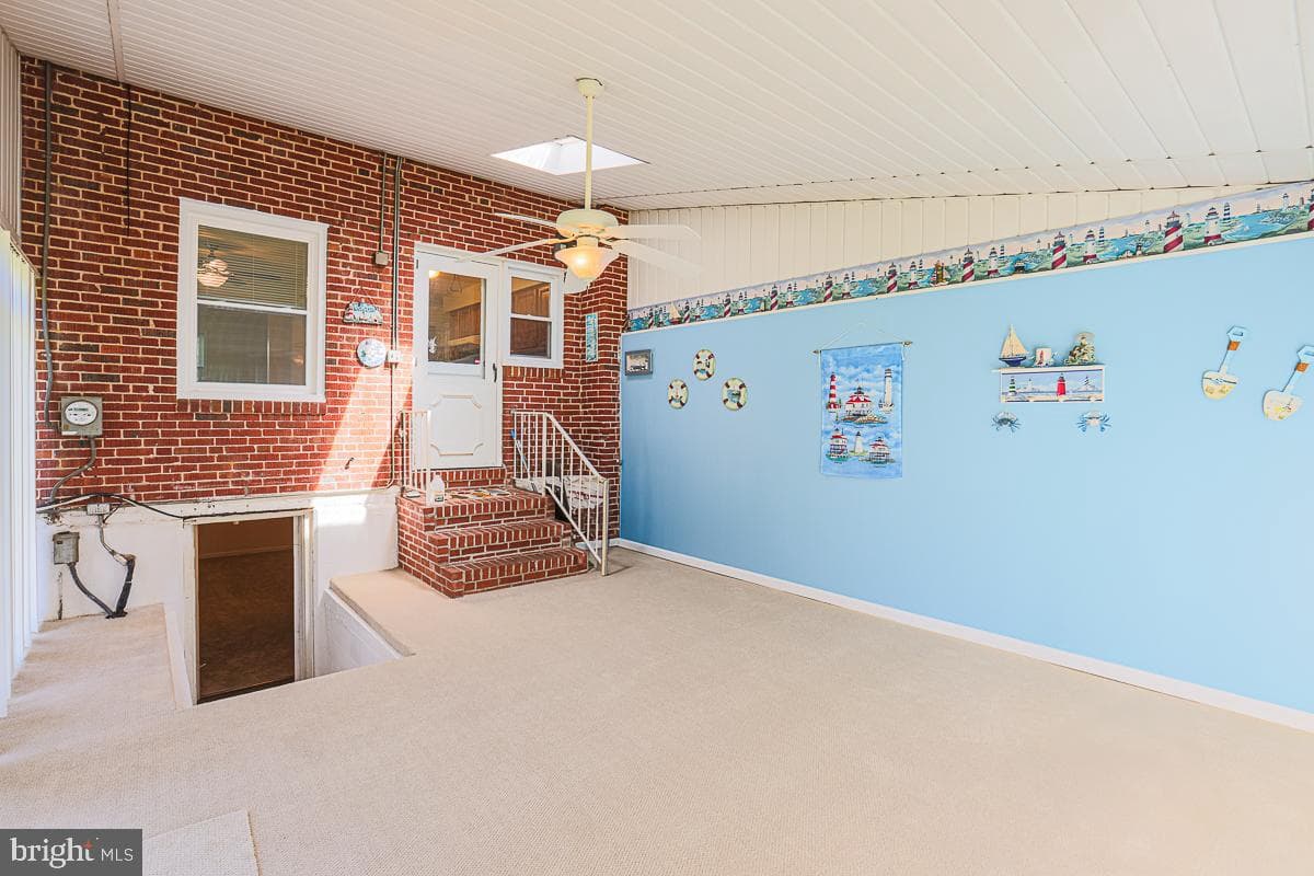 7129 Greenwood Avenue photo 35