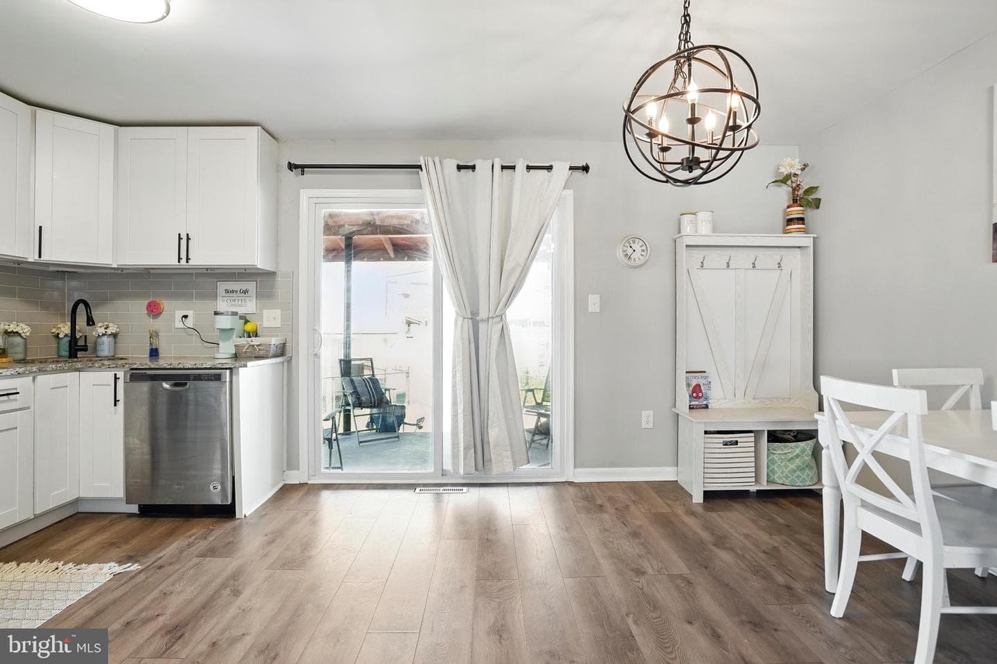 7812 Jamesford photo 11