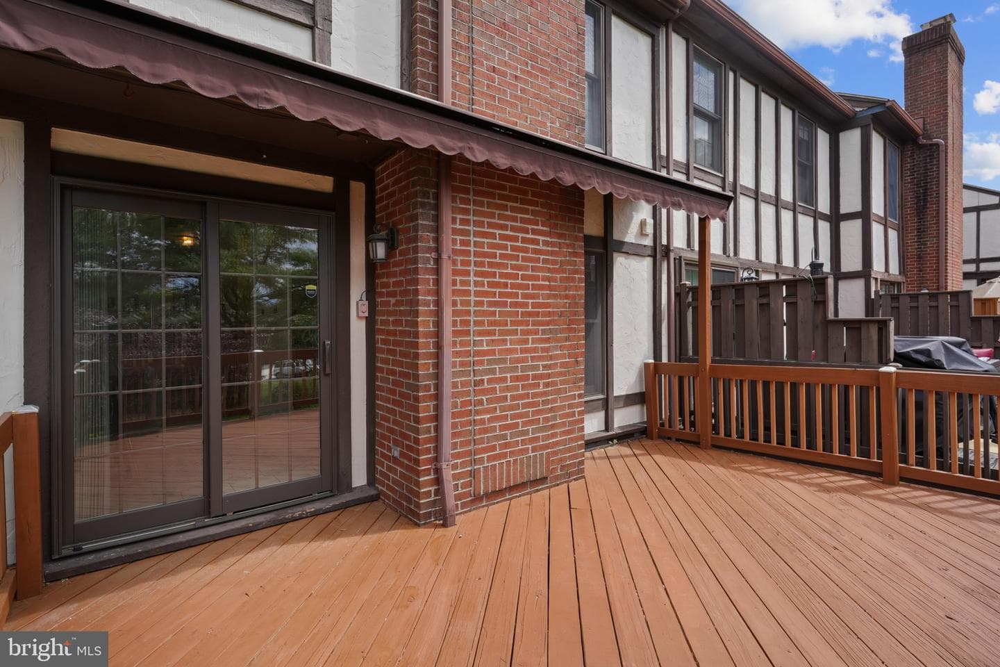 15 Dickens Sq photo 12