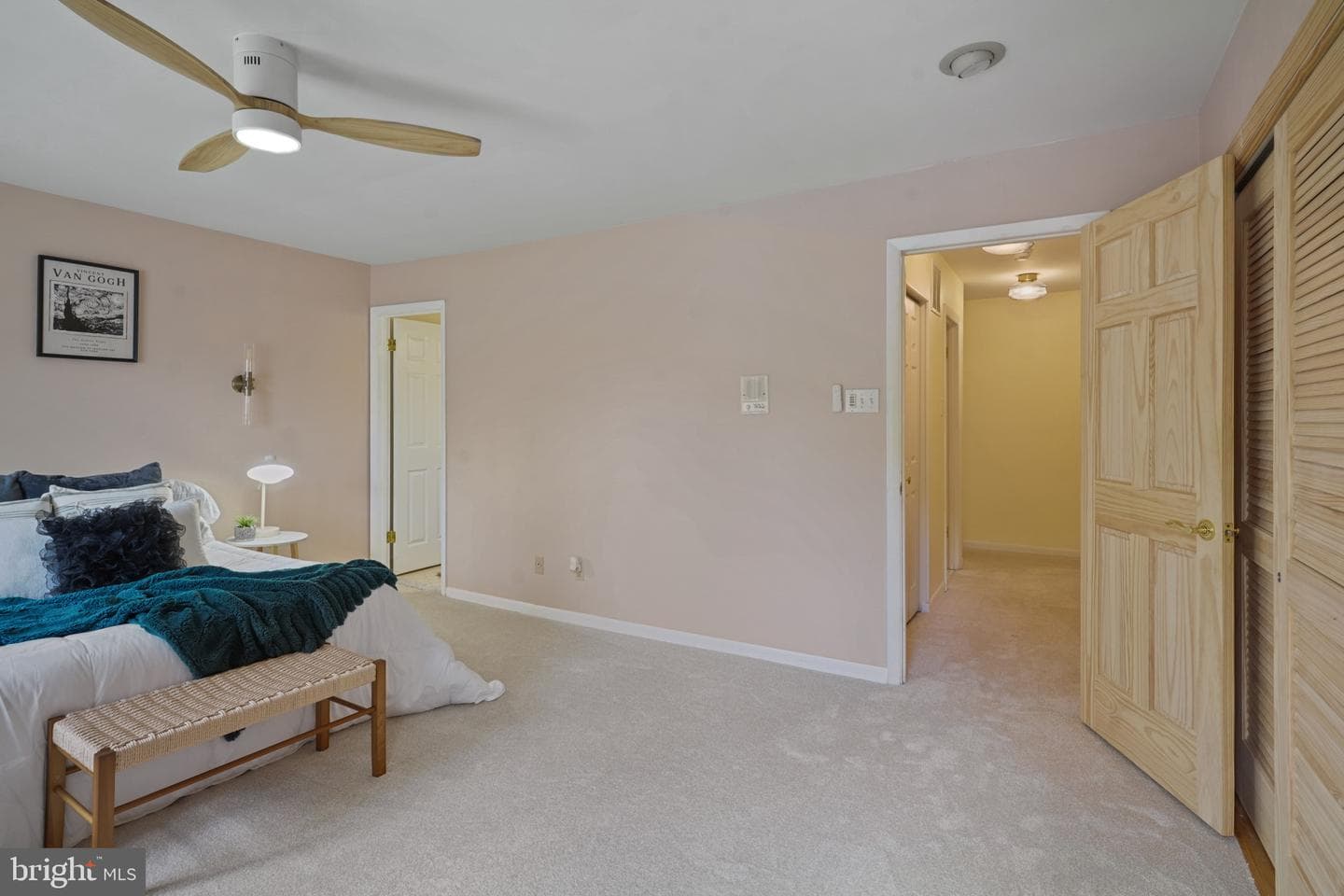 15 Dickens Sq photo 16