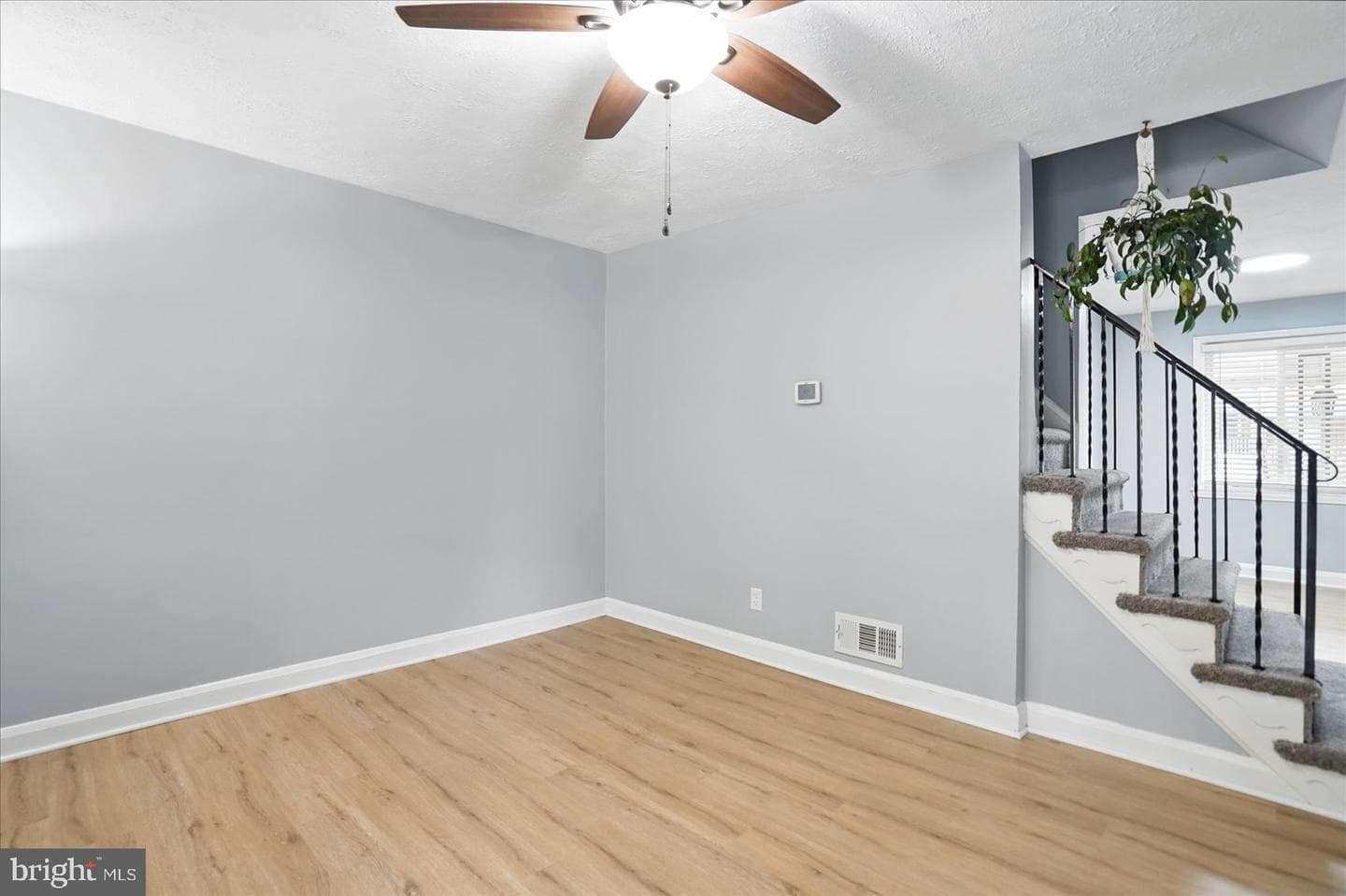 174 Orville Road photo 9