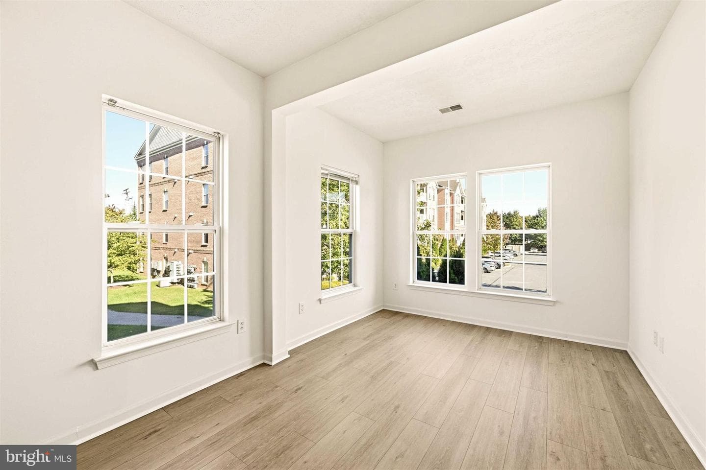9603 Amberleigh Lane photo 27