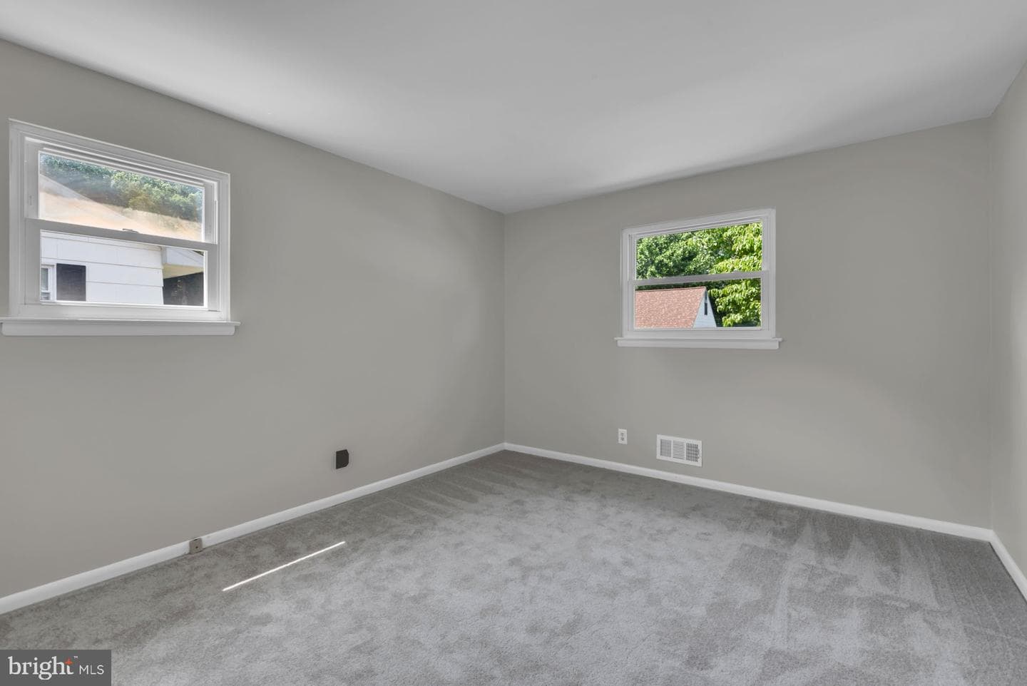 9221 Turnbull Road photo 14