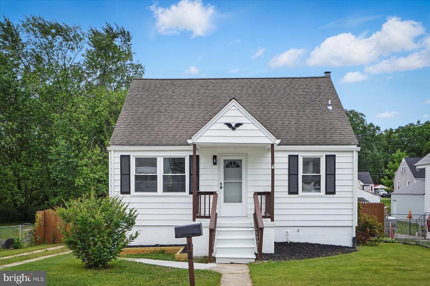 12 N Hawthorne Road N