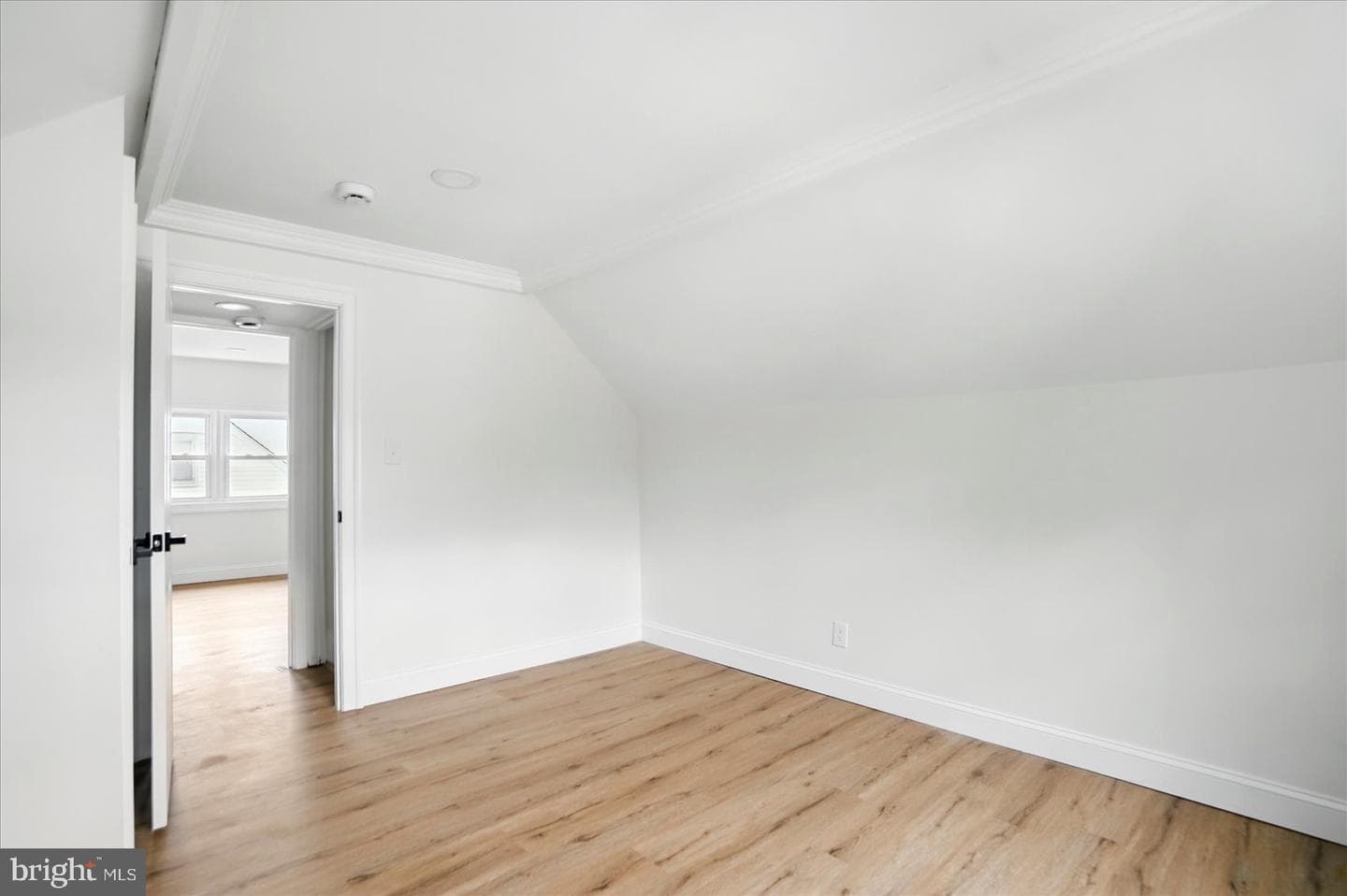 12 N Hawthorne Road N photo 33