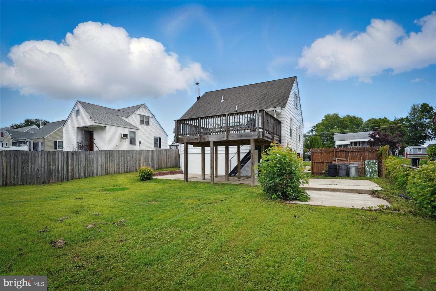 12 N Hawthorne Road N photo 36