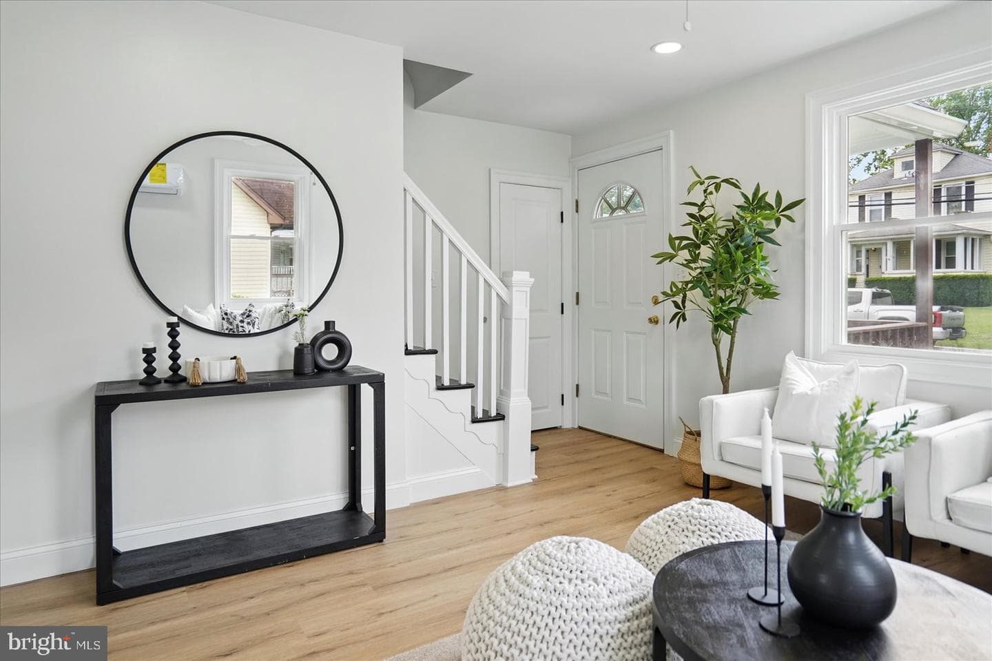 12 N Hawthorne Road N photo 8