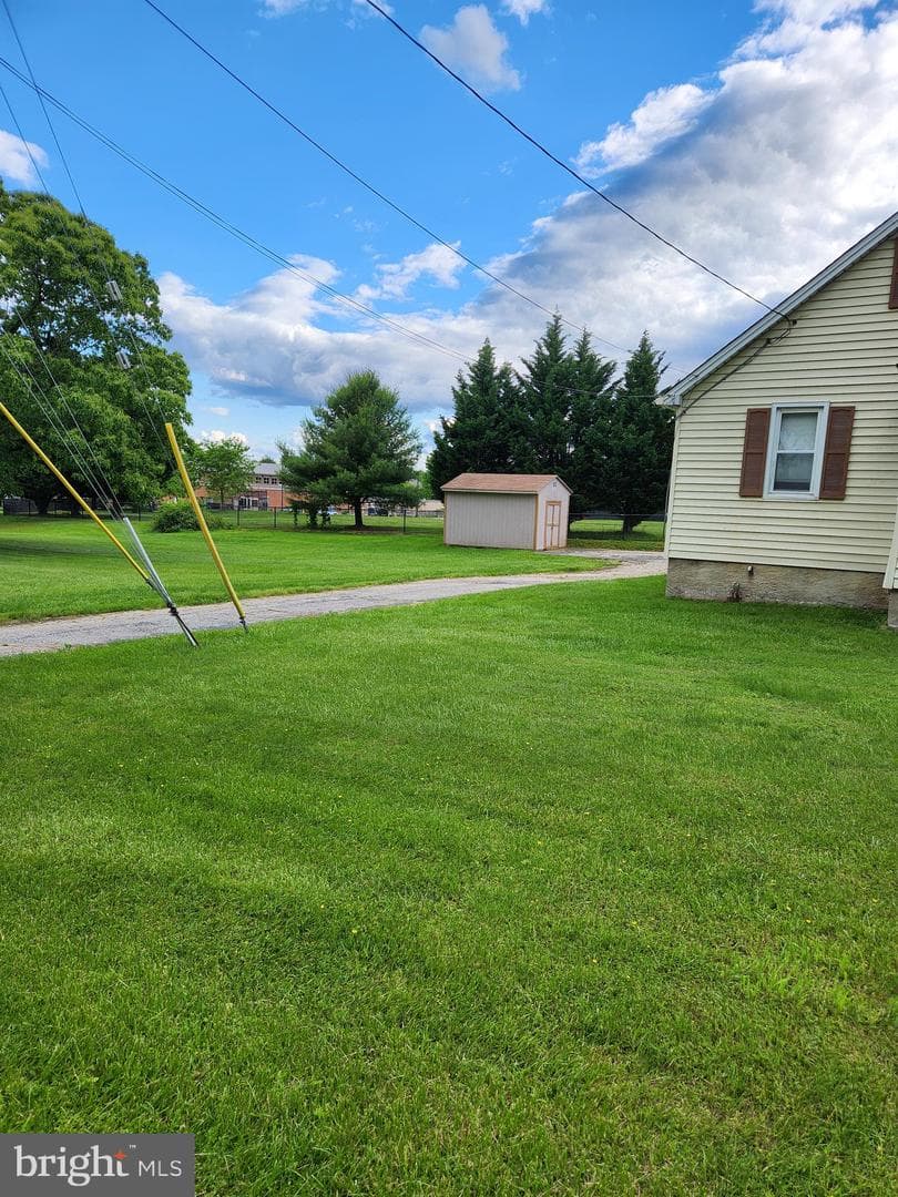6003 Ebenezer Road photo 2