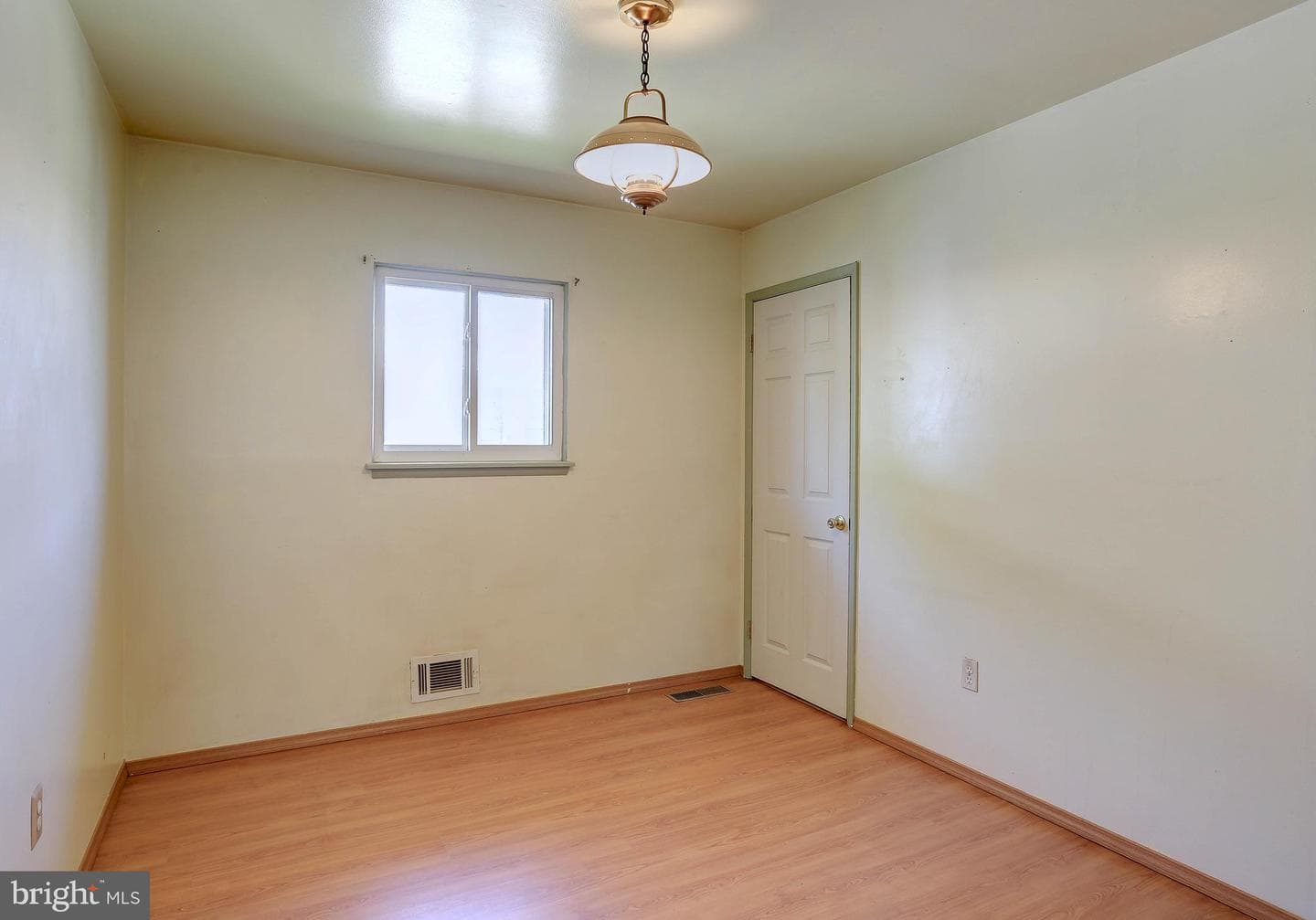 5907 Prince George Street photo 10