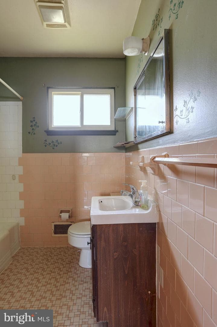 5907 Prince George Street photo 16