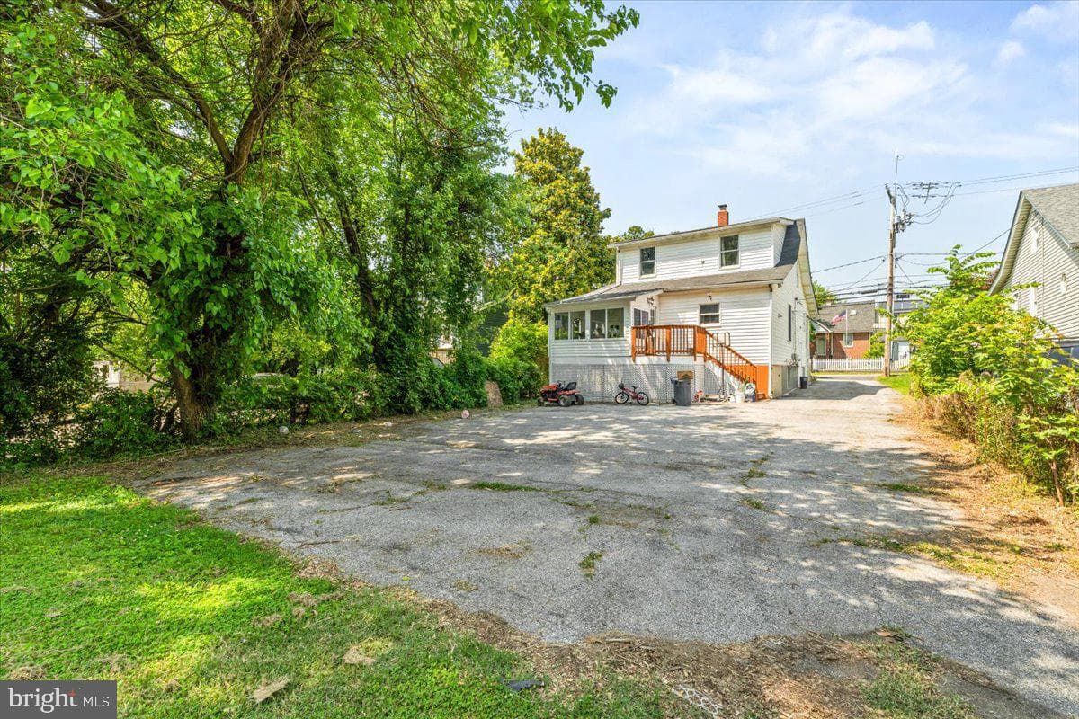 4903 Kenwood Avenue photo 44