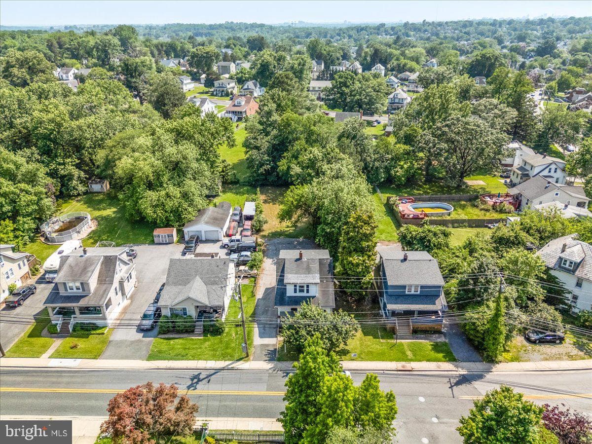 4903 Kenwood Avenue photo 49