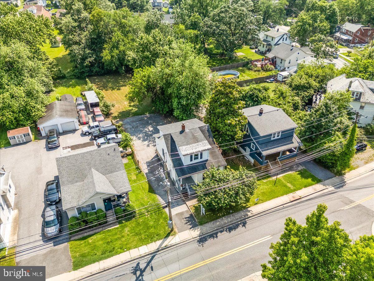 4903 Kenwood Avenue photo 50