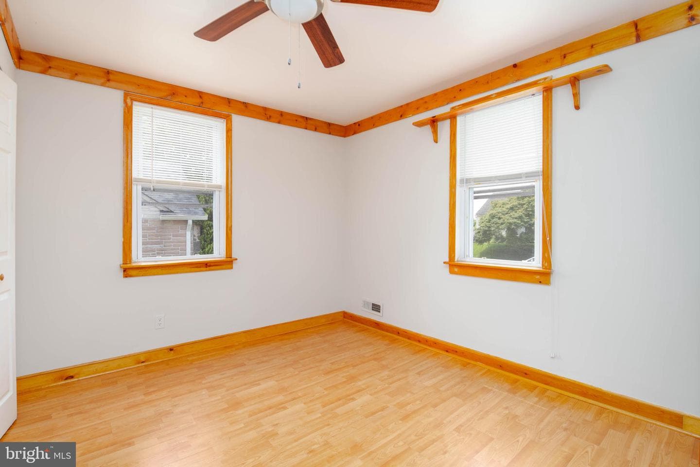 4208 Thorncliff Road photo 14