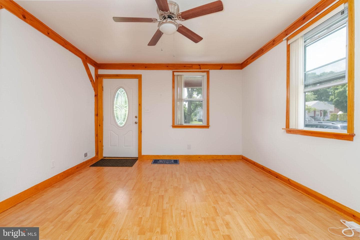 4208 Thorncliff Road photo 3