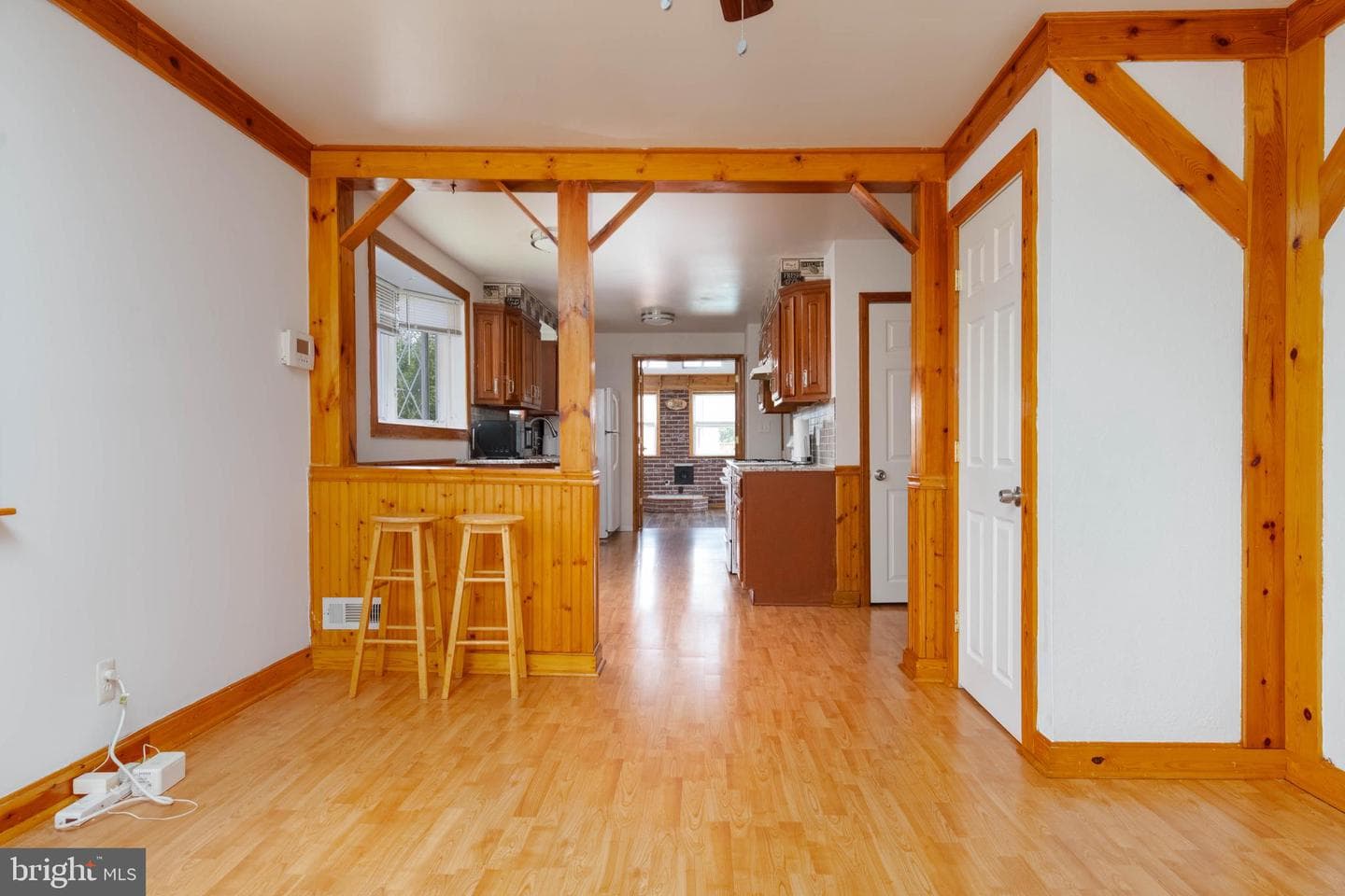 4208 Thorncliff Road photo 4