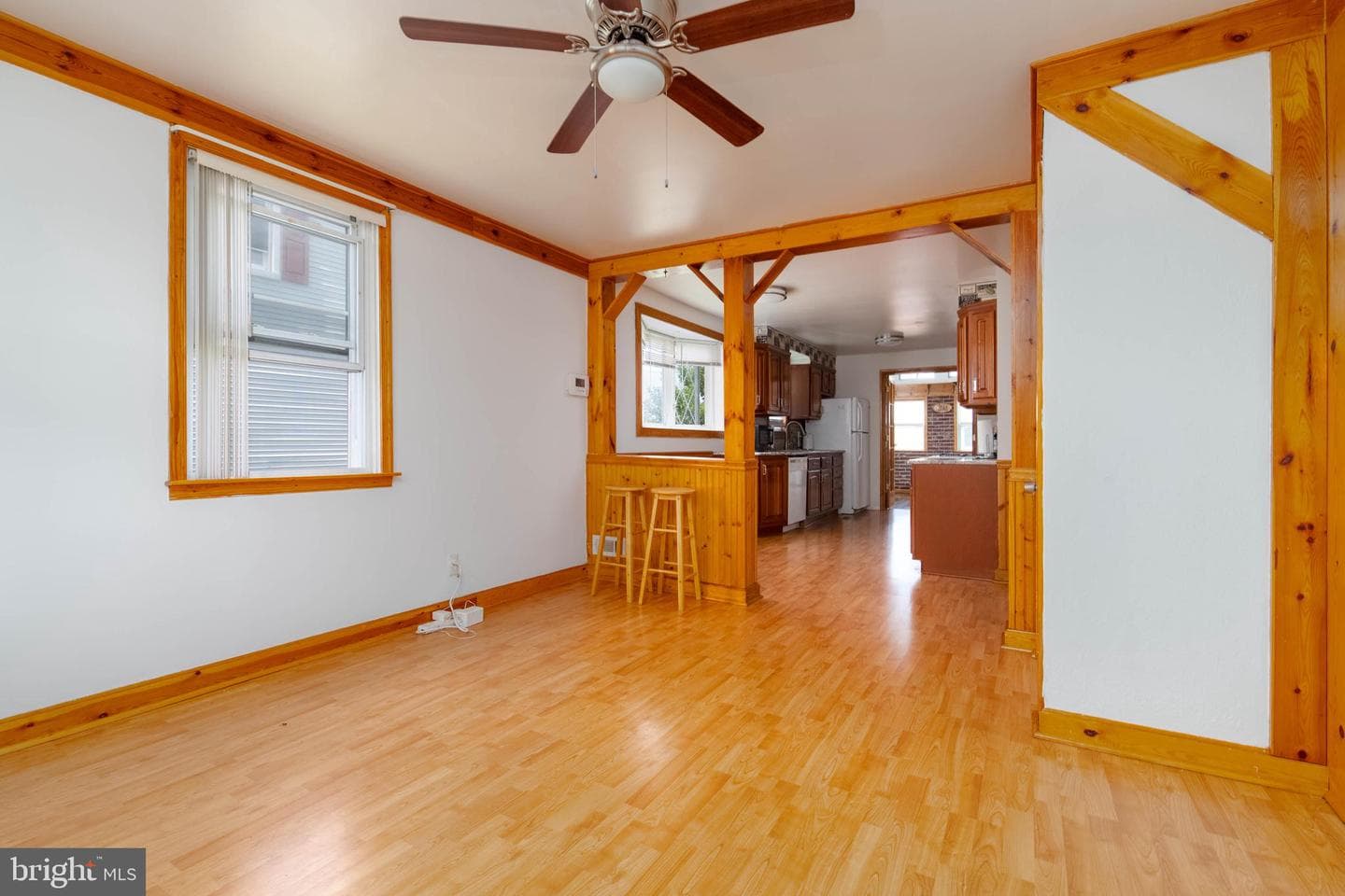 4208 Thorncliff Road photo 6