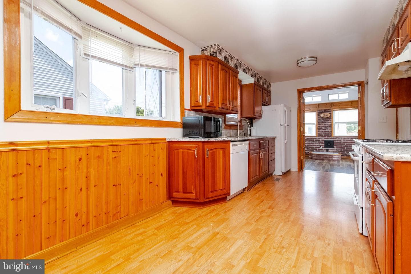 4208 Thorncliff Road photo 8