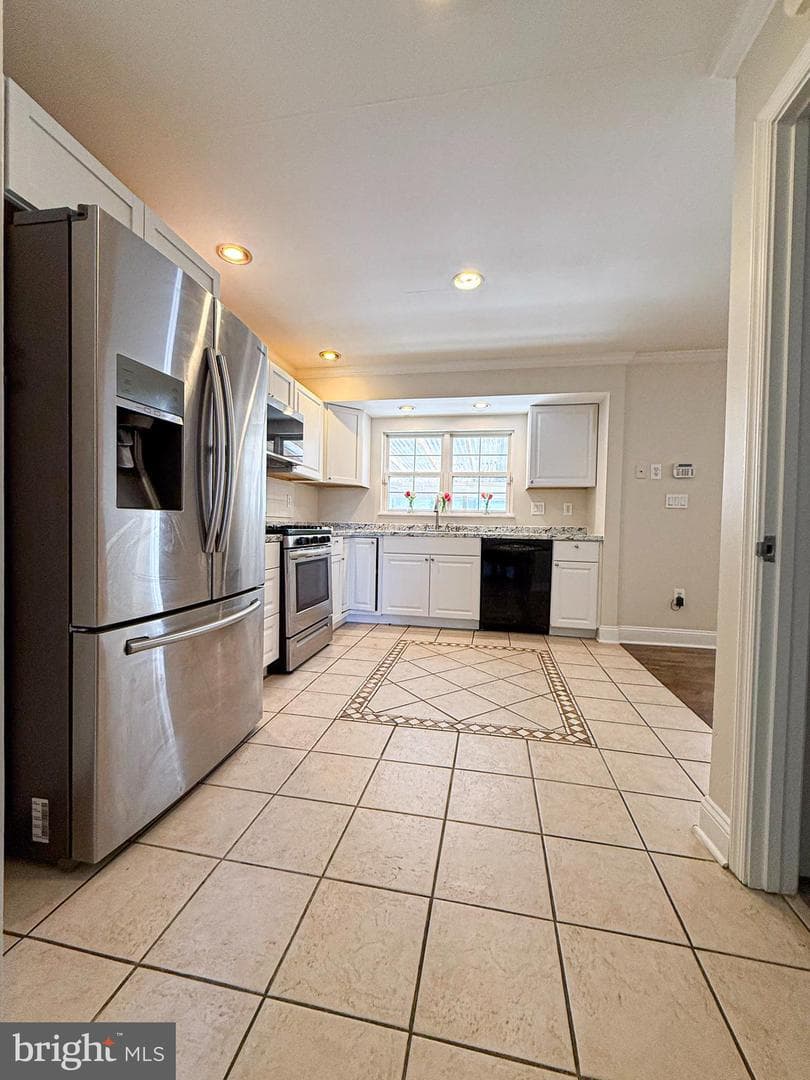 930 Chesaco Avenue photo 21