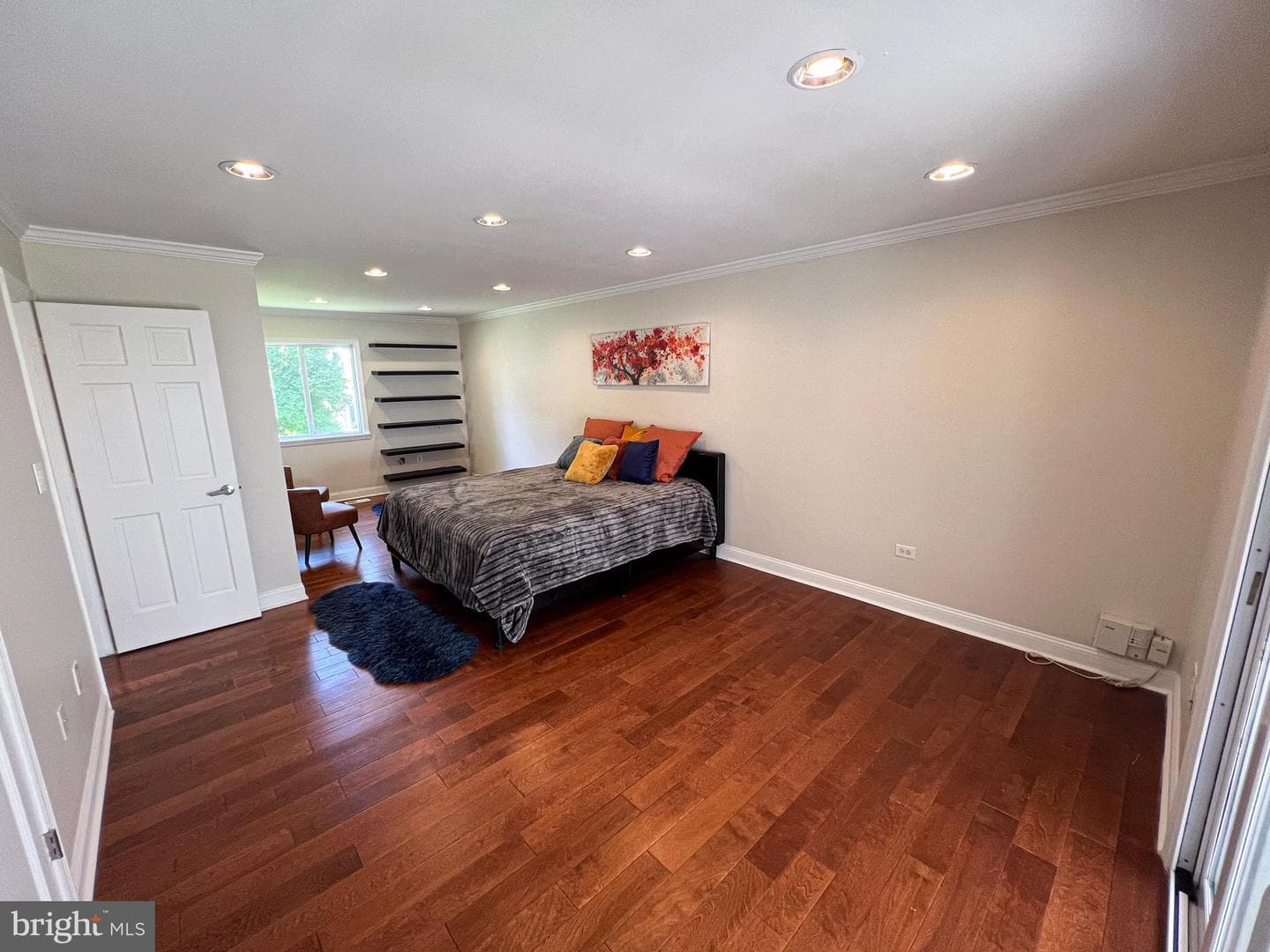 930 Chesaco Avenue photo 30