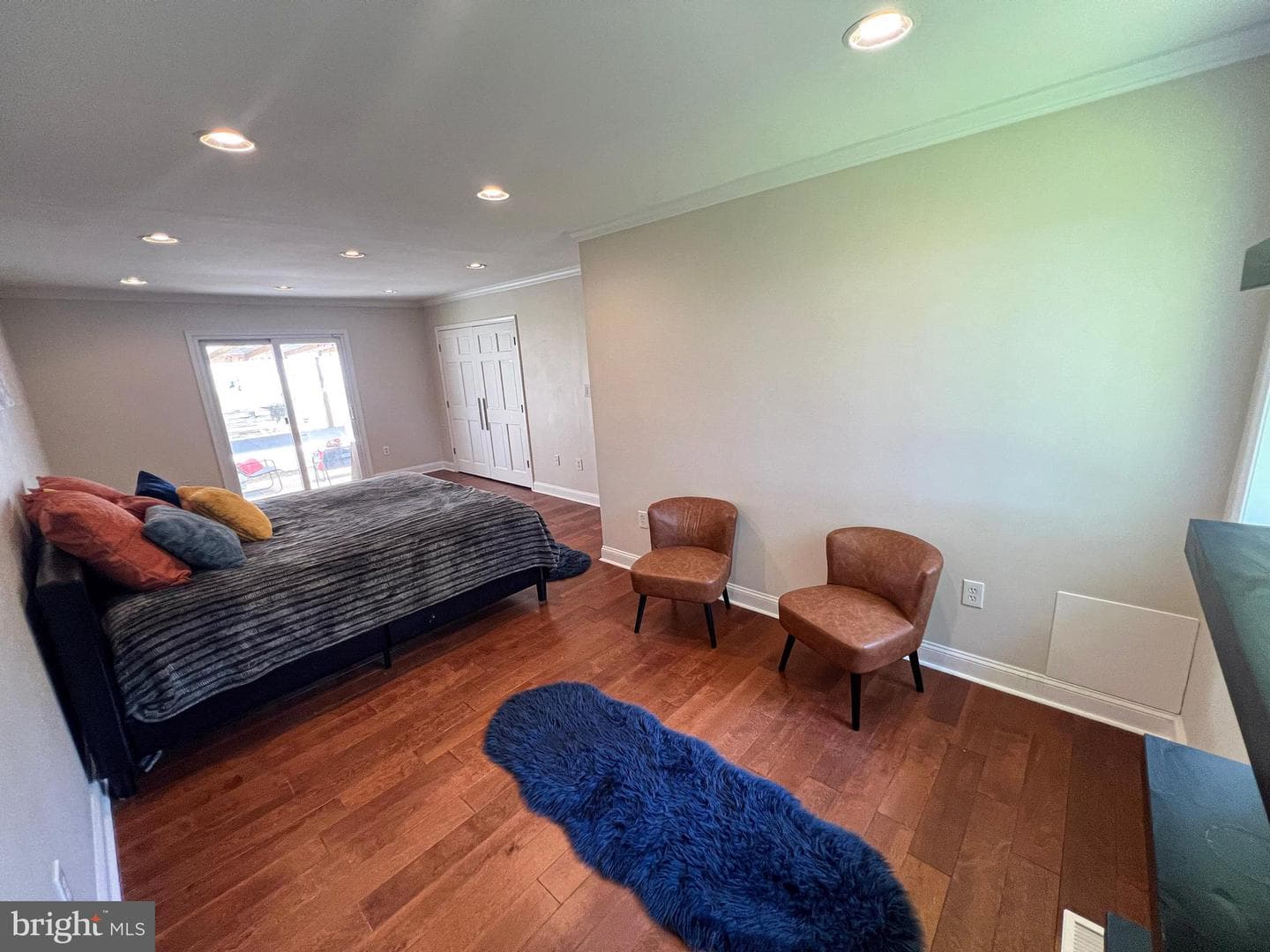 930 Chesaco Avenue photo 31