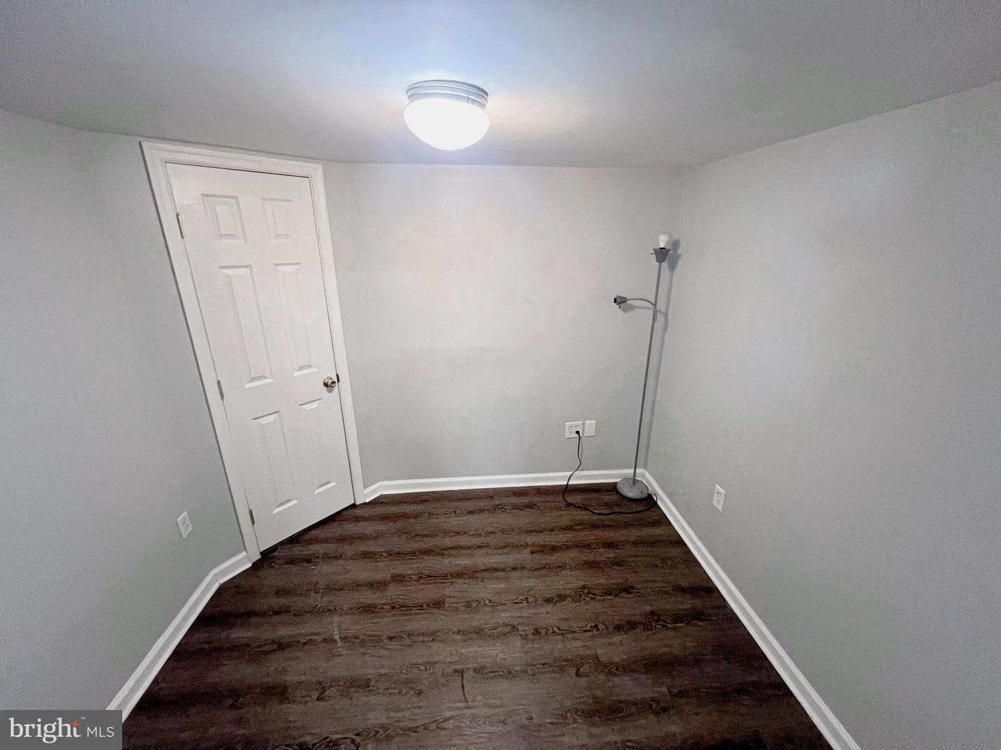 930 Chesaco Avenue photo 35