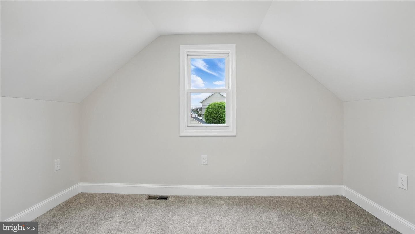 2910 Salisbury Avenue photo 25