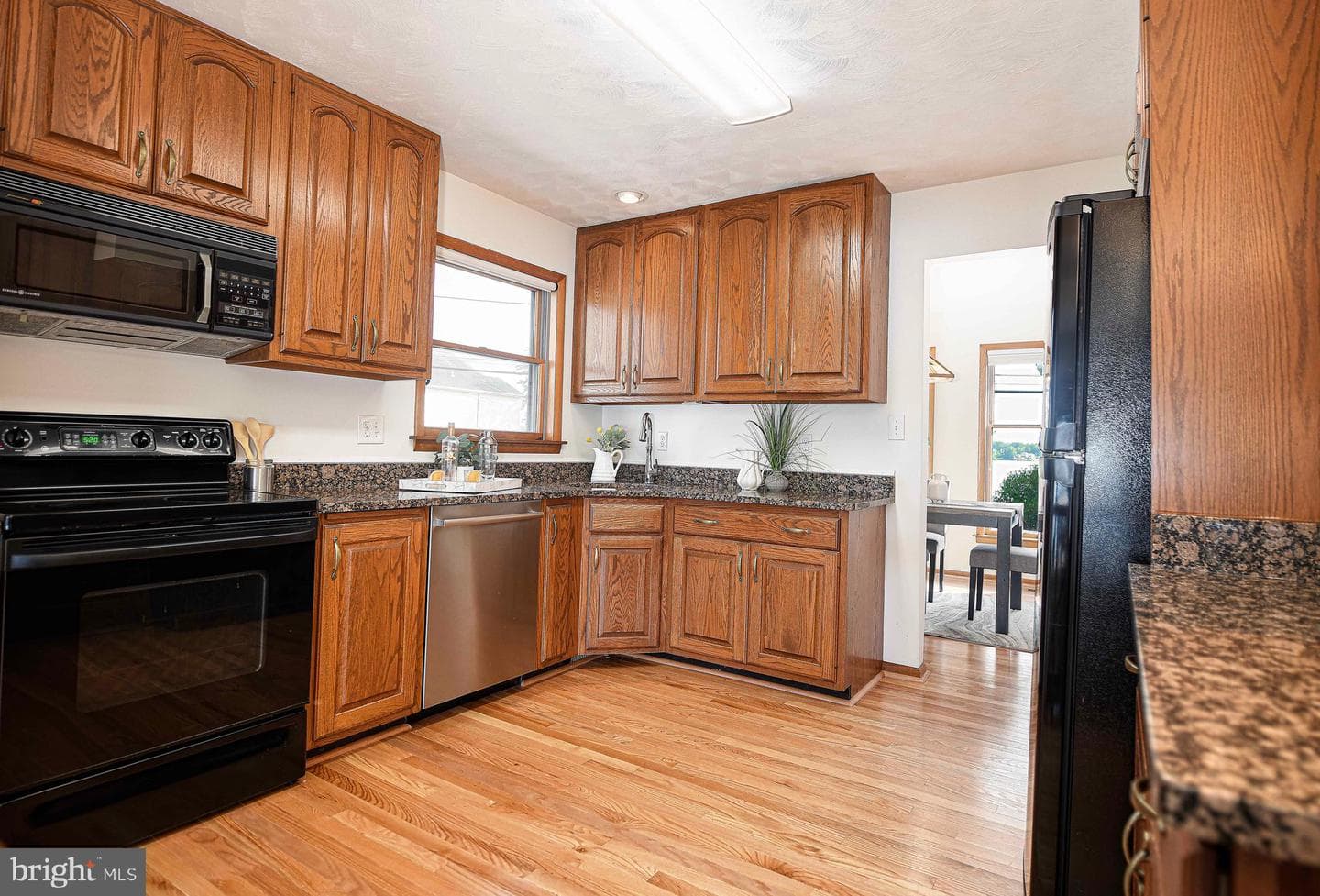 1825 Wilson Point photo 17
