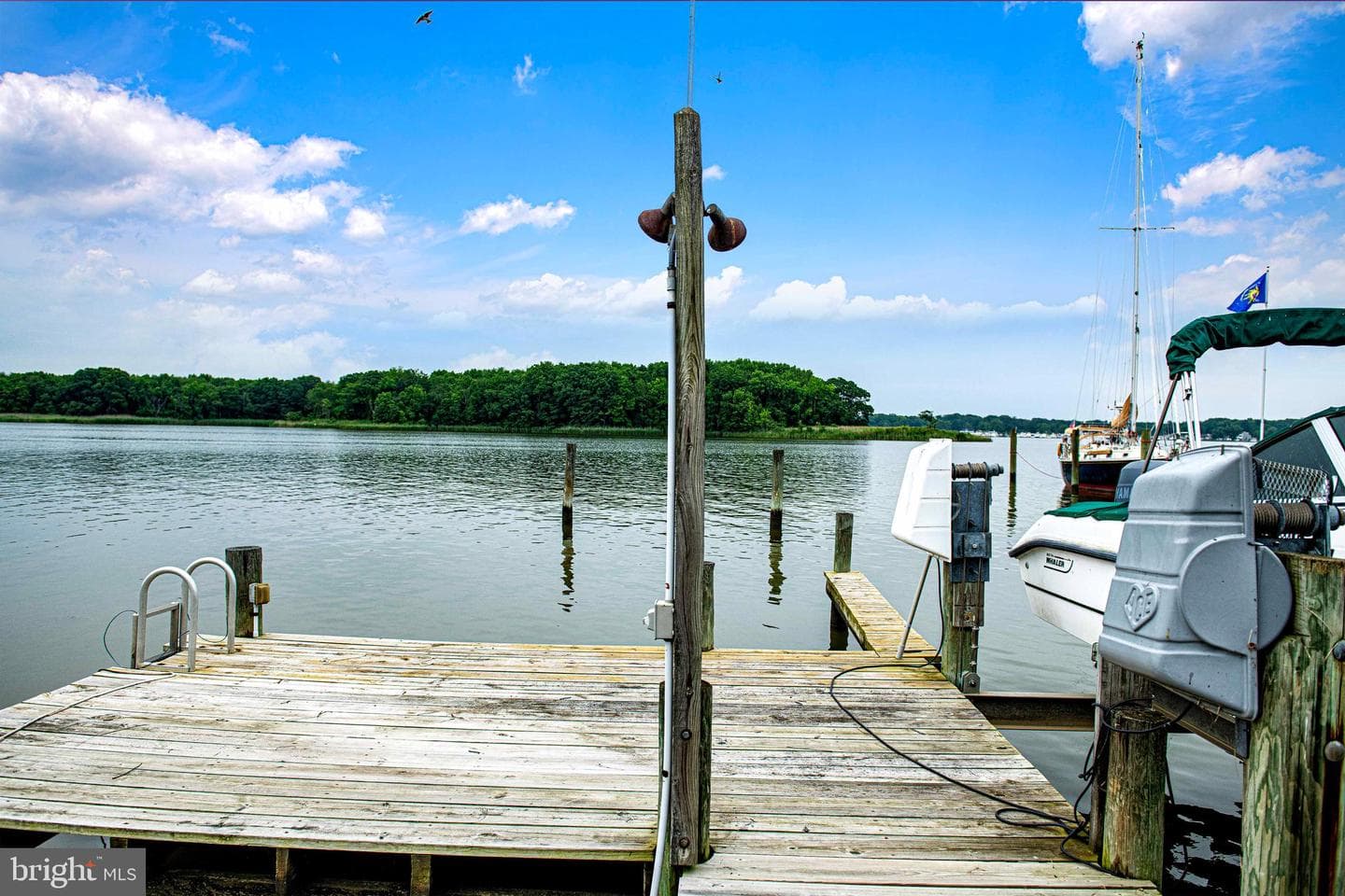 1825 Wilson Point photo 43