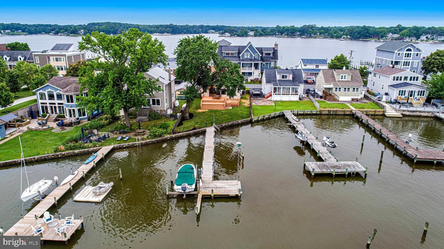 1825 Wilson Point photo 62