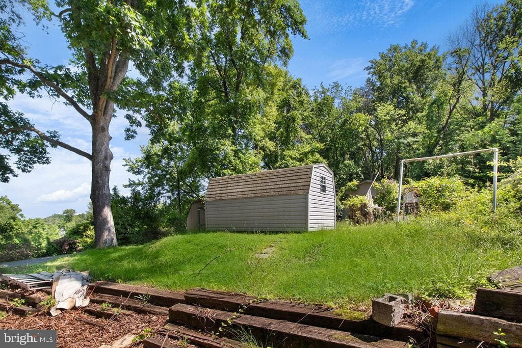 1326 Pine Grove Avenue photo 27