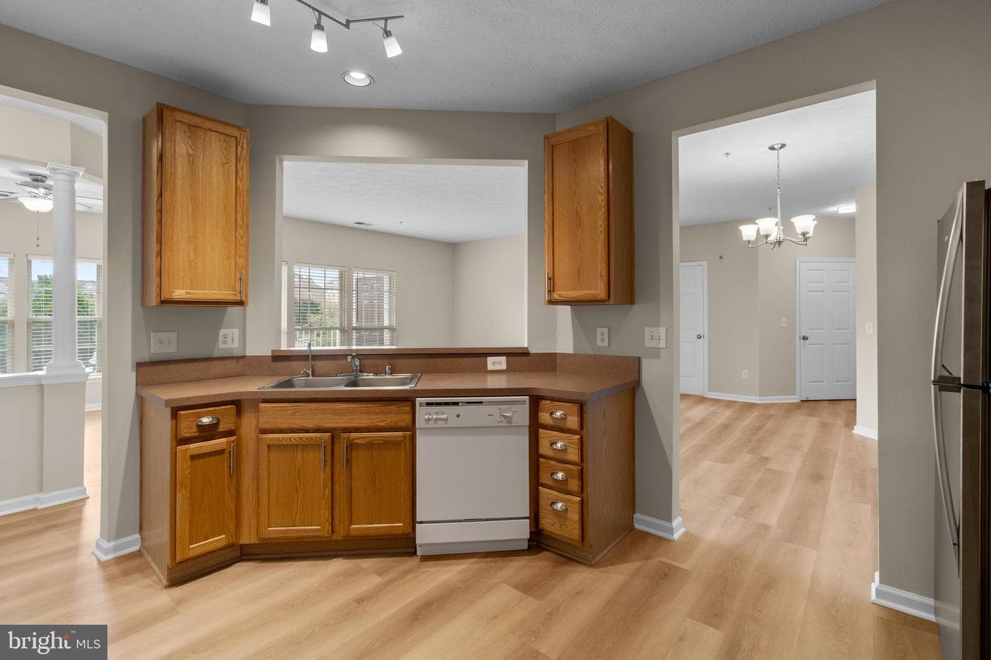 5458 Glenthorne Court #5458 photo 12