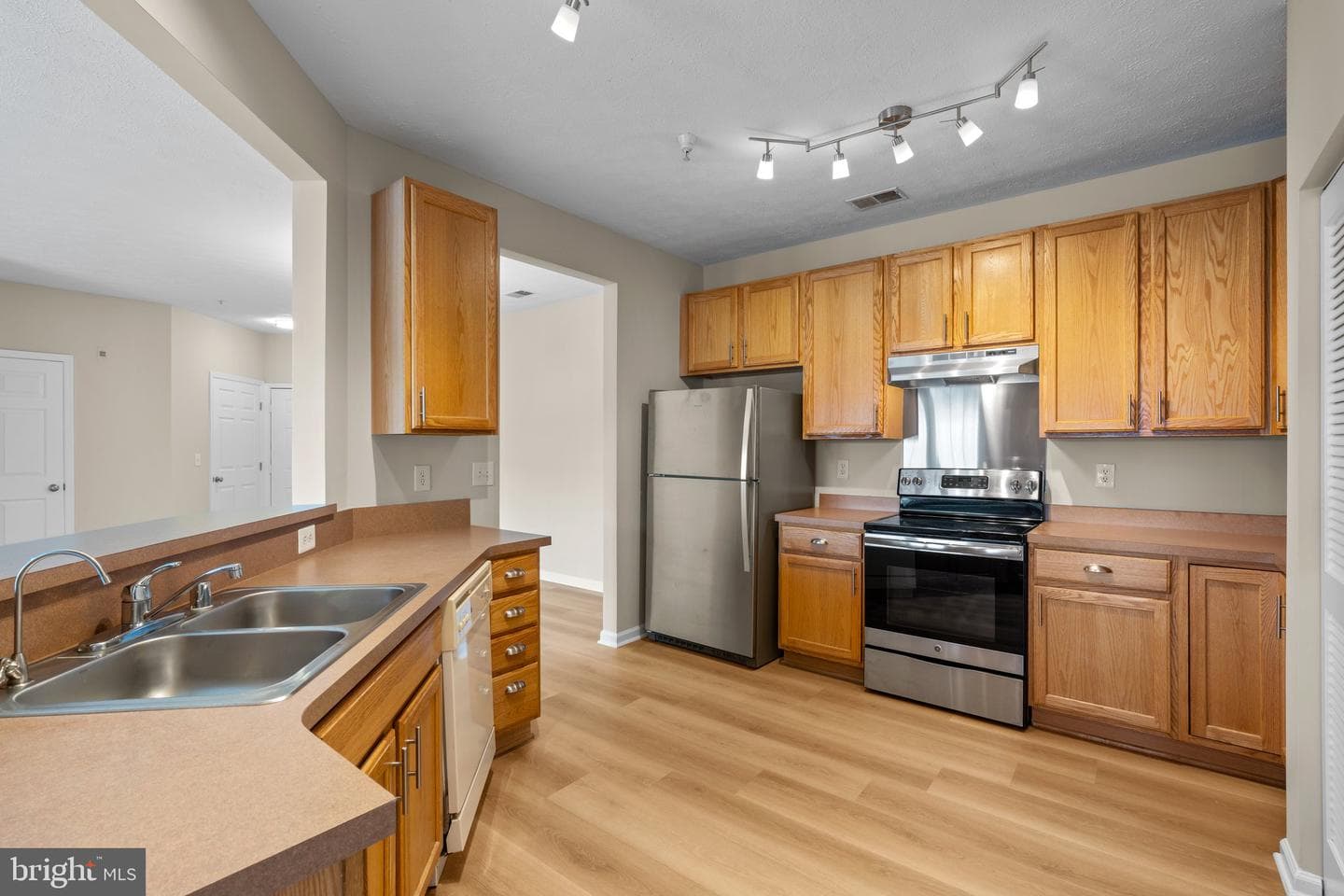 5458 Glenthorne Court #5458 photo 14