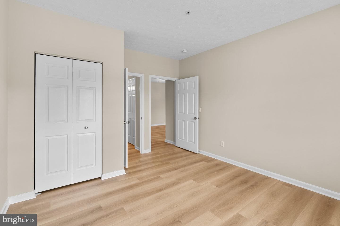 5458 Glenthorne Court #5458 photo 20