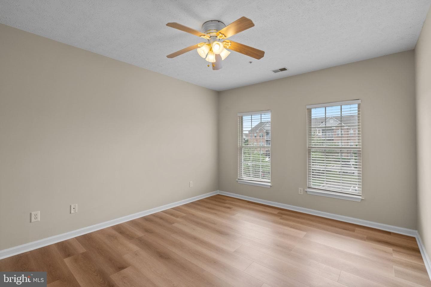 5458 Glenthorne Court #5458 photo 22