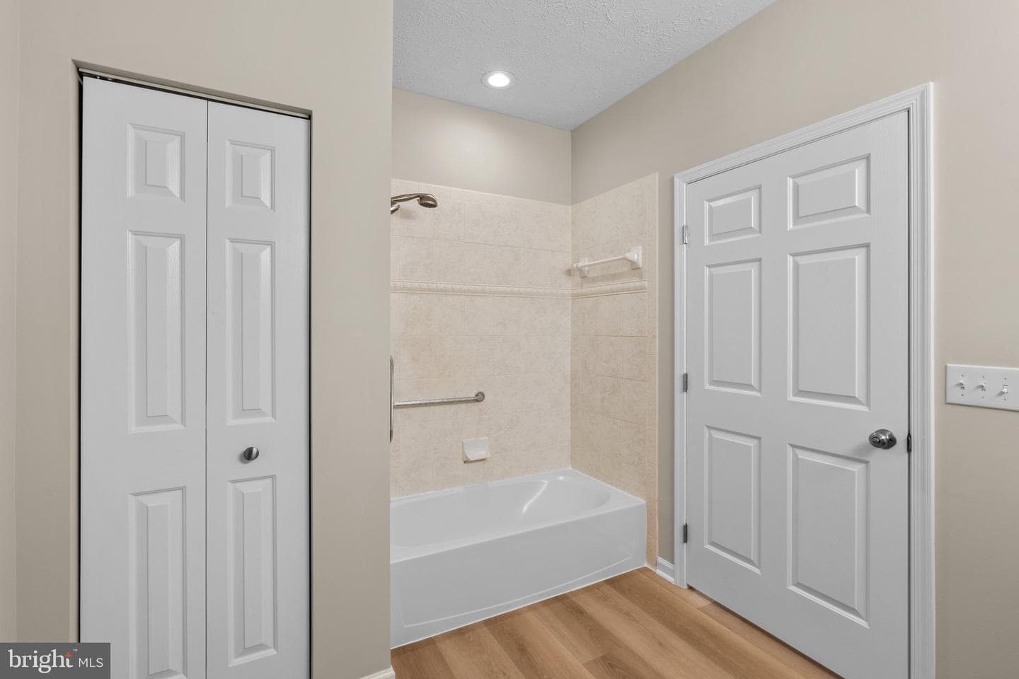 5458 Glenthorne Court #5458 photo 30