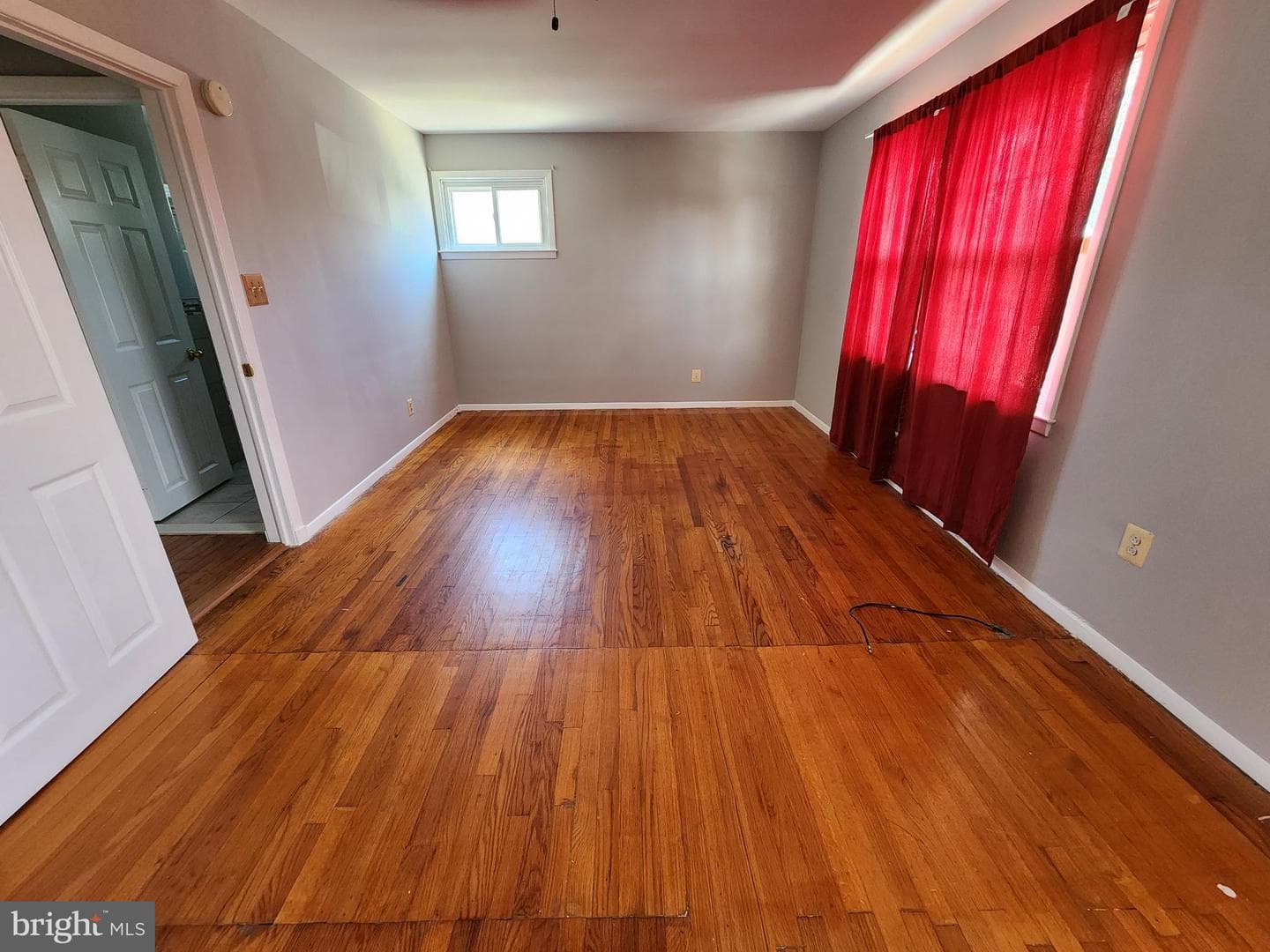 1808 Wentworth Road photo 8
