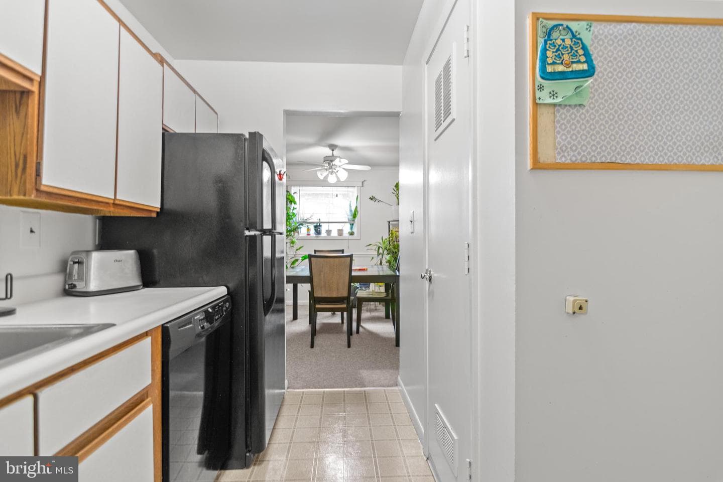 5 Warren Lodge Court #b photo 15