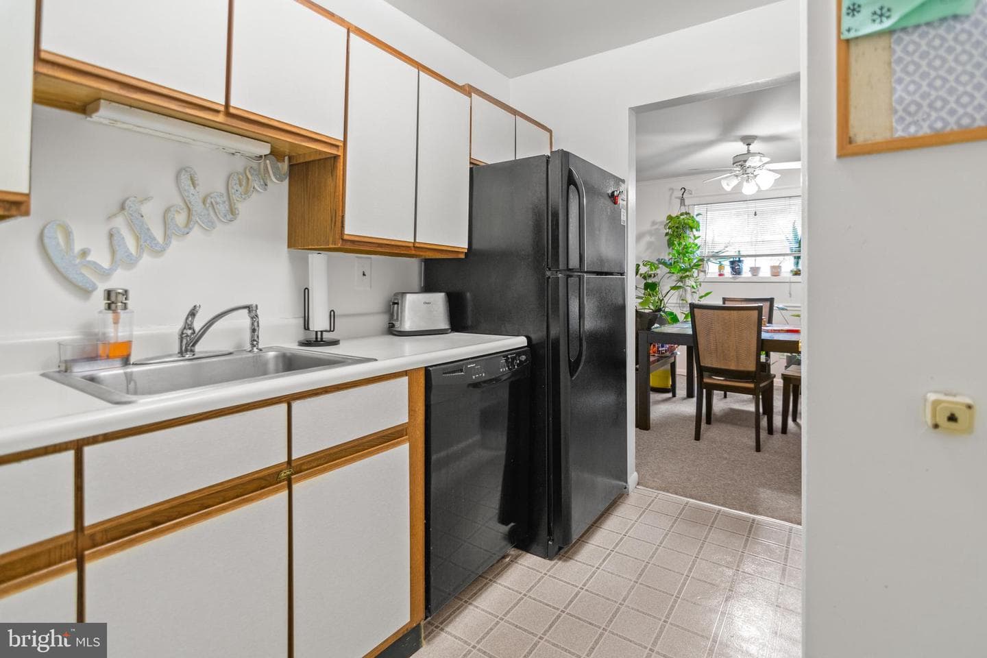 5 Warren Lodge Court #b photo 16