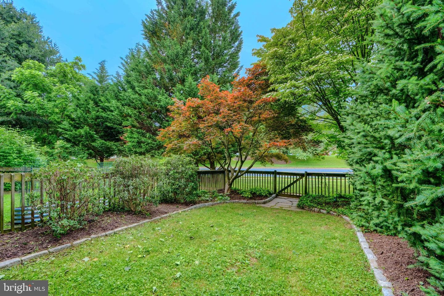 23 Faraday Drive photo 46