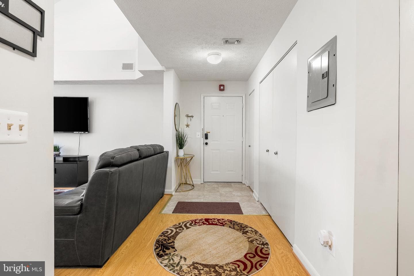 1803 Snow Meadow Lane #301 photo 4
