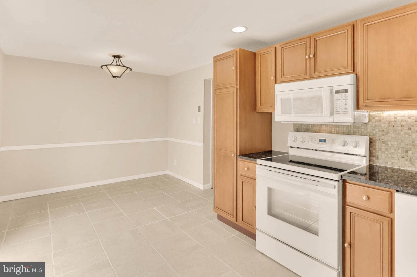 2053 Wintergreen Place photo 15