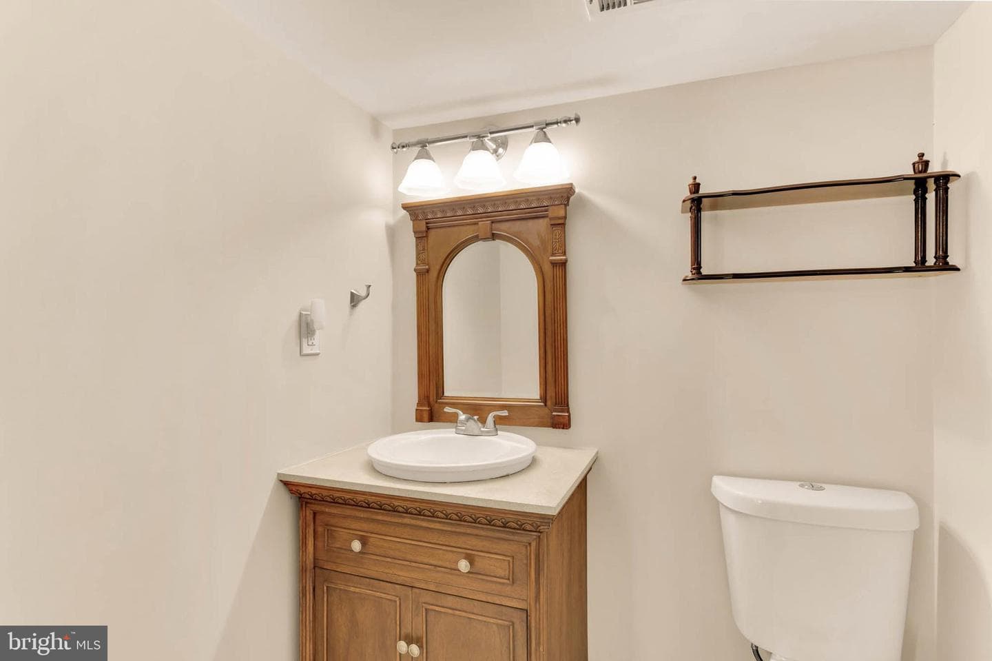 2053 Wintergreen Place photo 27