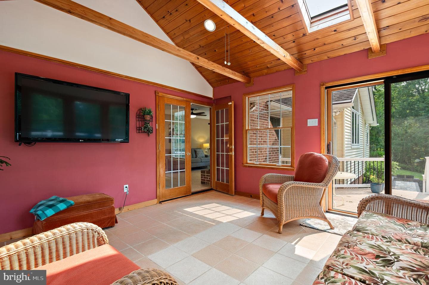 5 Lauriann Court photo 16