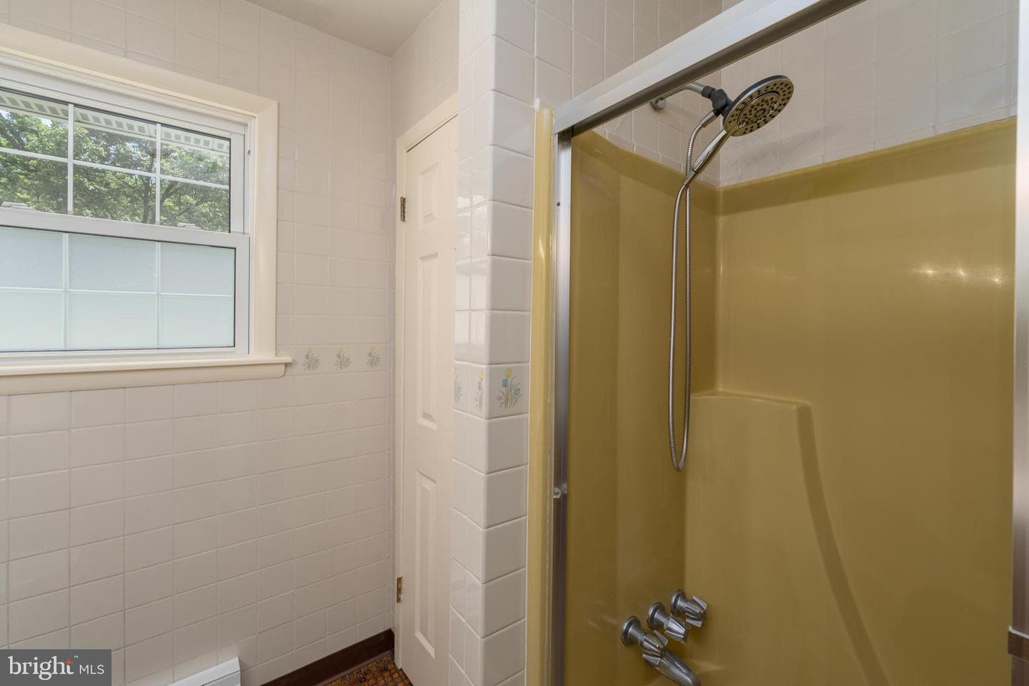 1733 Hilltop Avenue photo 14