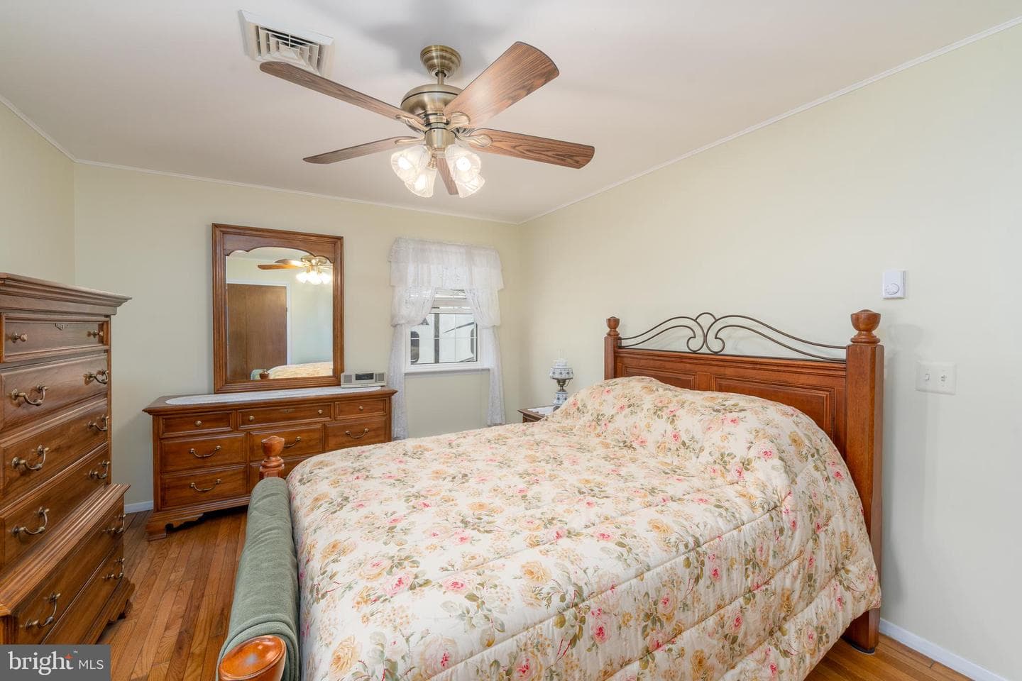 1733 Hilltop Avenue photo 15