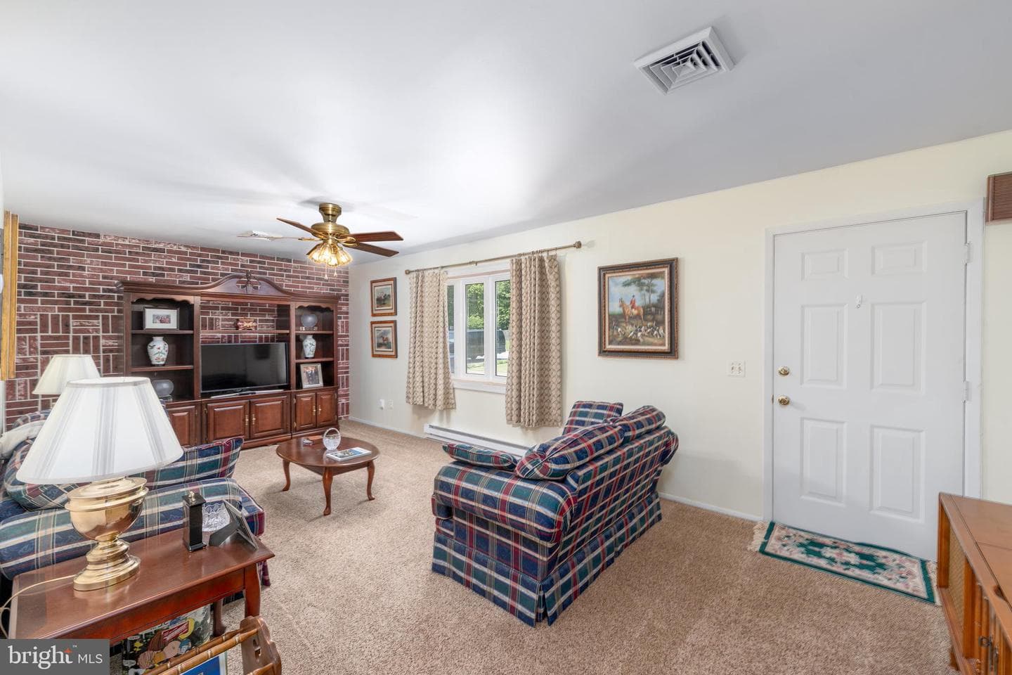 1733 Hilltop Avenue photo 4