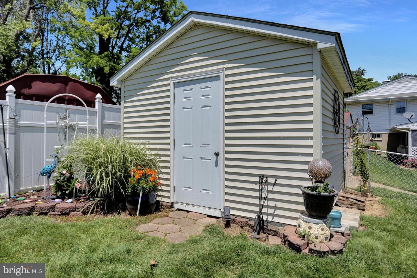 1814 Putty Hill Avenue photo 35
