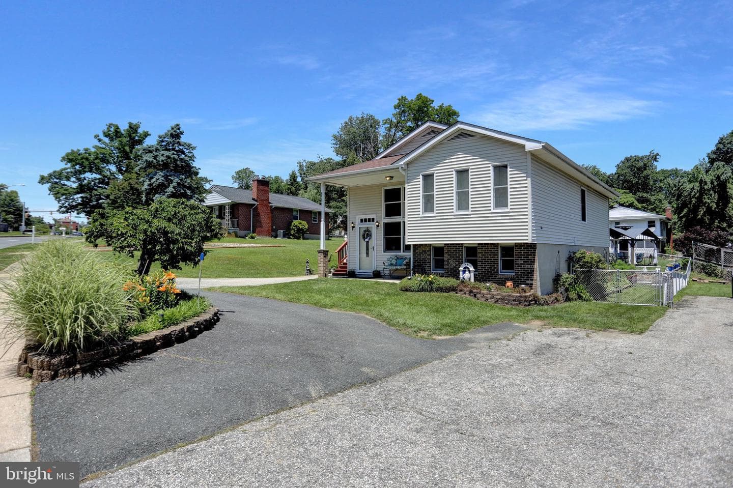 1814 Putty Hill Avenue photo 41